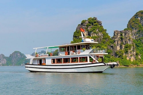 Special Halong bay day tour on Wonder Bay Cruise